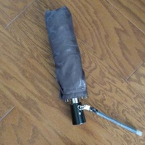 Coach 36 inch brown umbrella